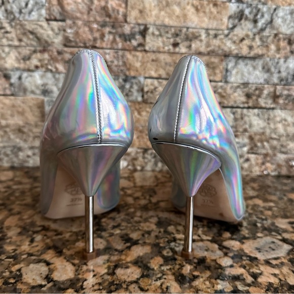 ALEXANDER MCQUEEN Punk Stud Holographic Pump - Picture 7 of 12